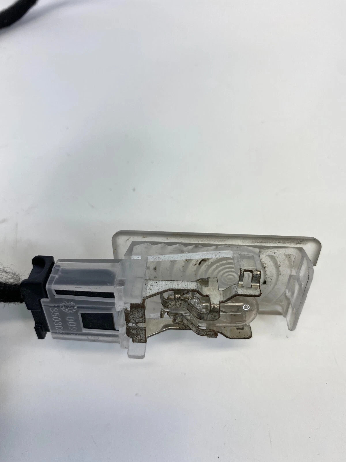 2010-2016 CADILLAC SRX REAR RIGHT DOOR COURTESY LIGHT LAMP W/ HARNESS 13729042