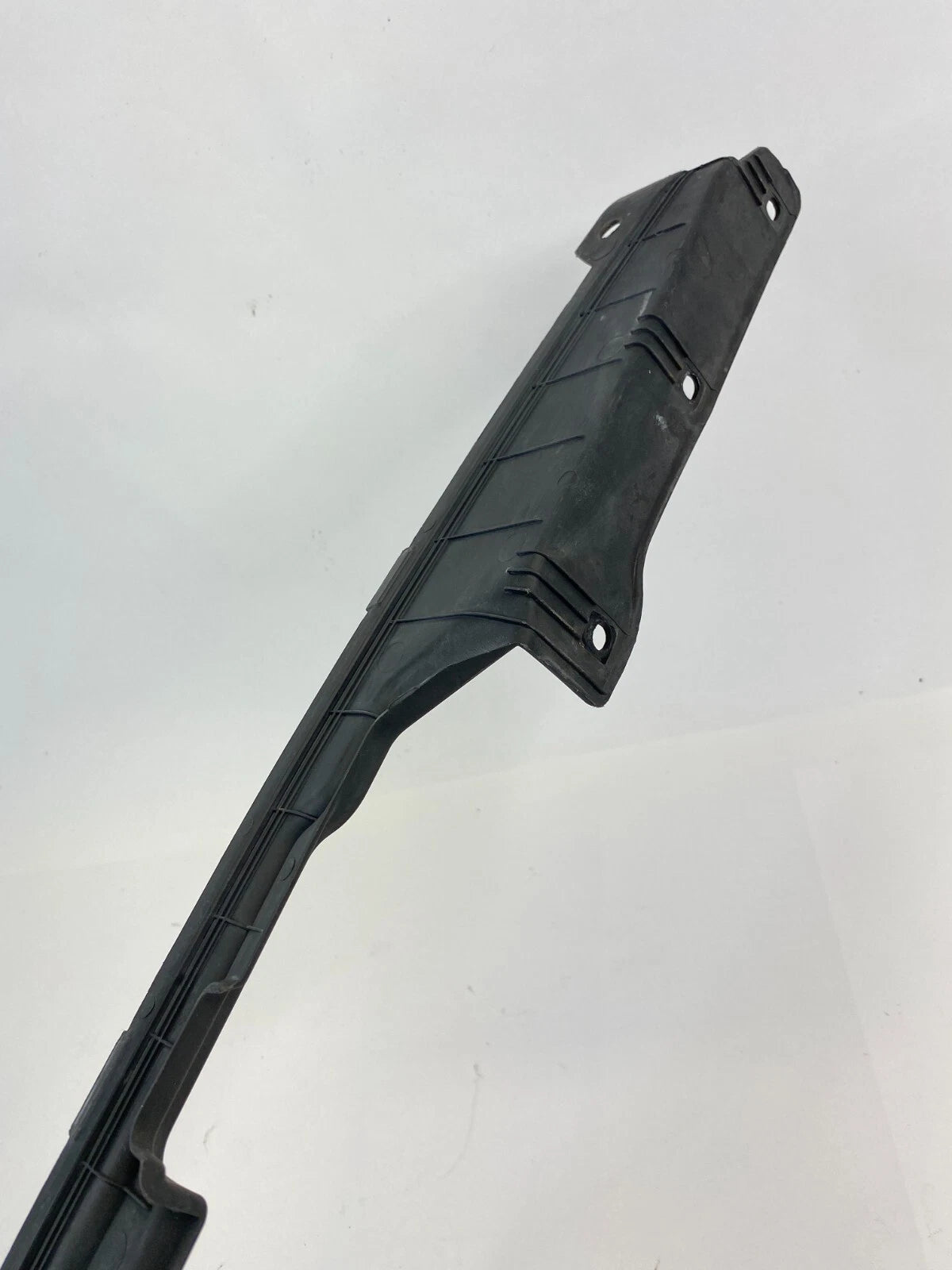 2006-2008 HYUNDAI SONATA FRONT BUMPER GRILL GRILLE COVER BRACKET 86353-3K000 OEM