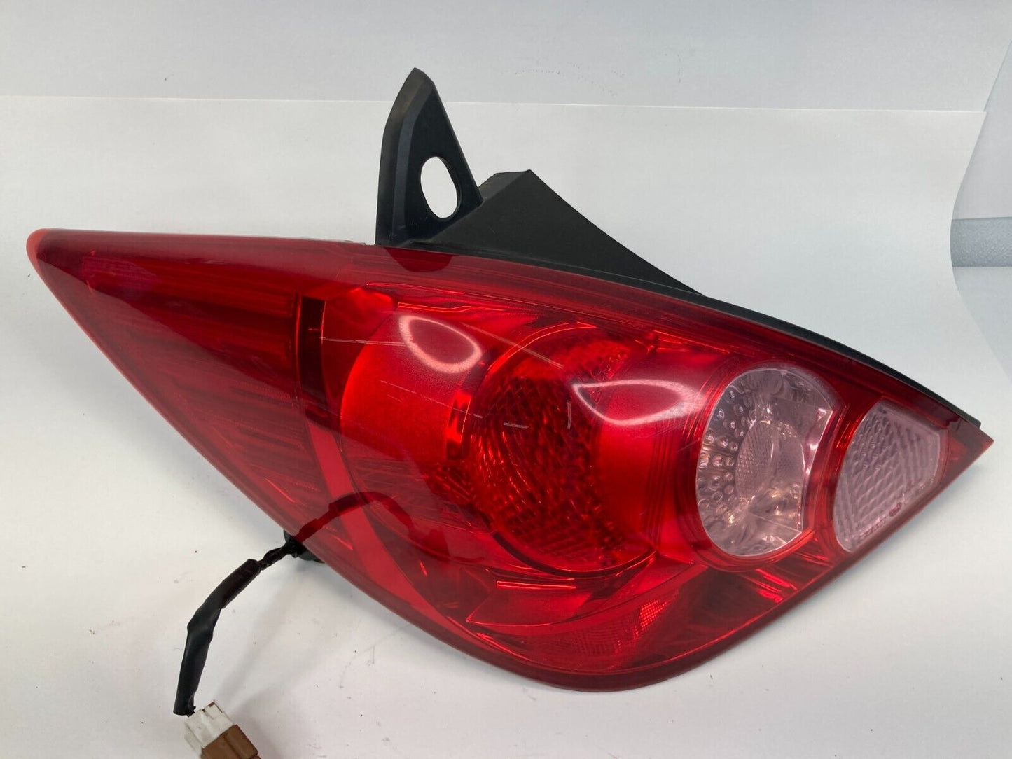 2007-2012 Nissan Versa Hatchback Rear Left Driver Tail Light Taillight Lamp OEM