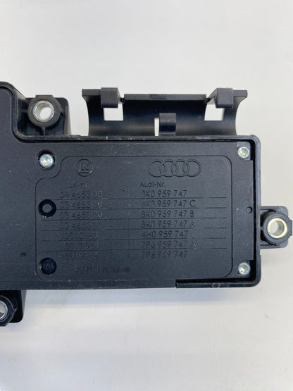 2009-2017 Volkswagen CC Front Left Power Seat Adjuster Switch 8K0-959-747 OEM