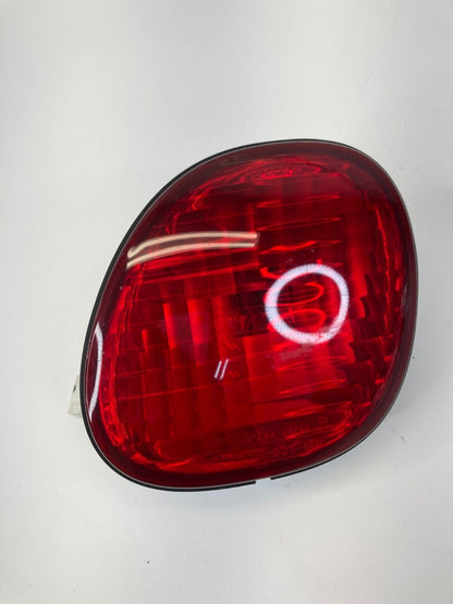 1998-2005 Lexus GS300 Rear Right Passenger Tail Light Inner Taillight Lamp OEM