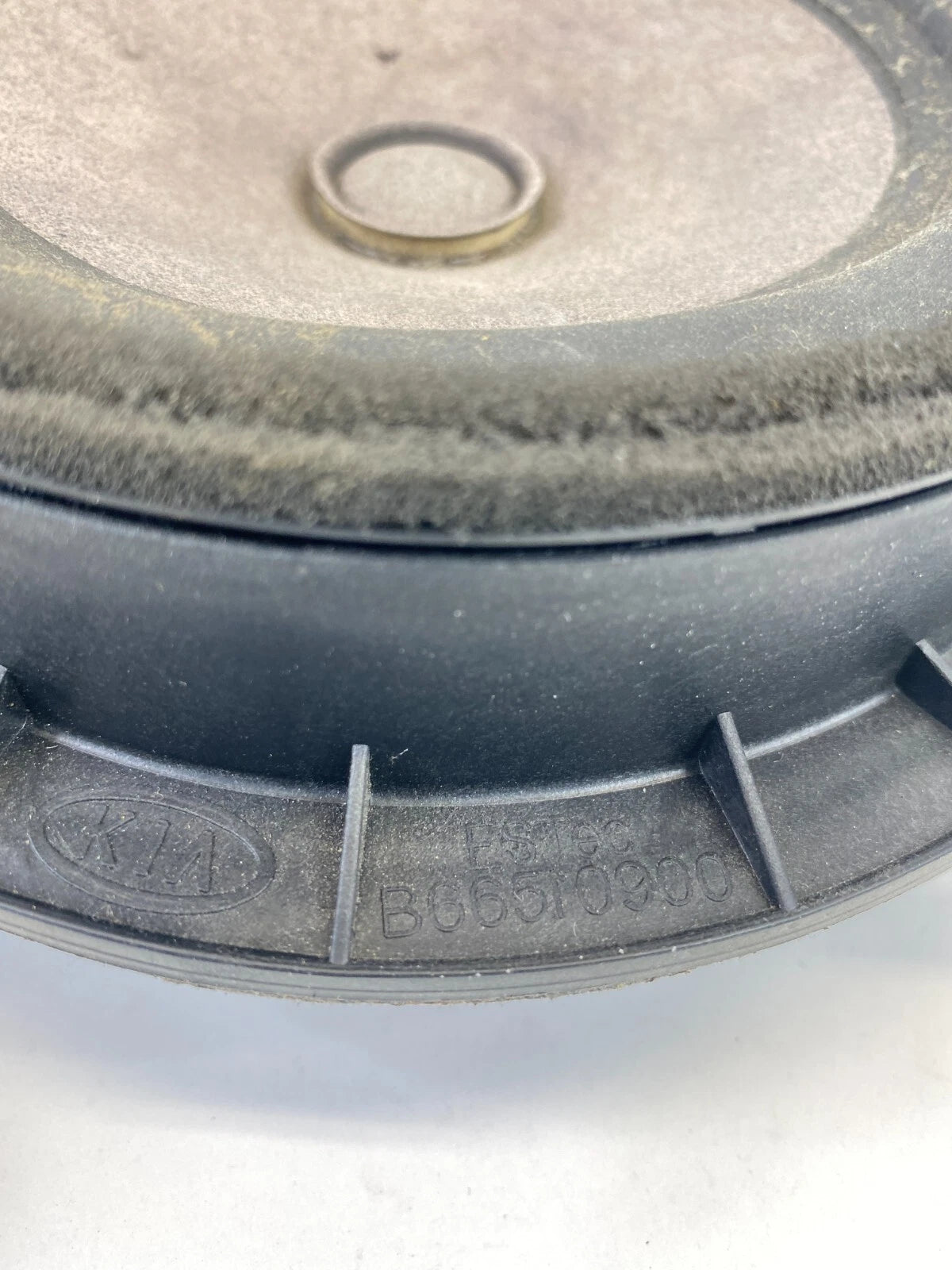 2010 11 12 2013 KIA FORTE SEDAN FRONT LEFT DOOR AUDIO SPEAKER 96330-1M000 OEM