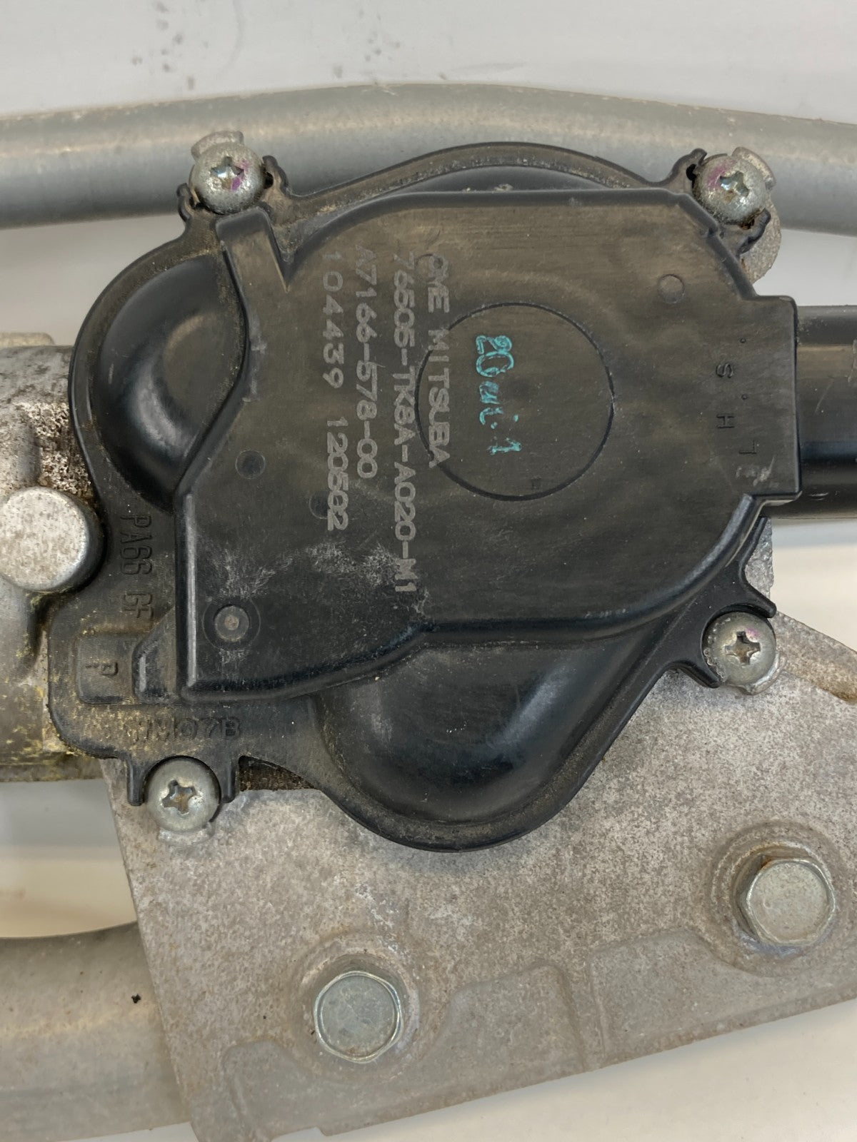 2011-2017 Honda Odyssey Front Windshield Wiper Motor w/ Linkage 76505-TK8A-A020