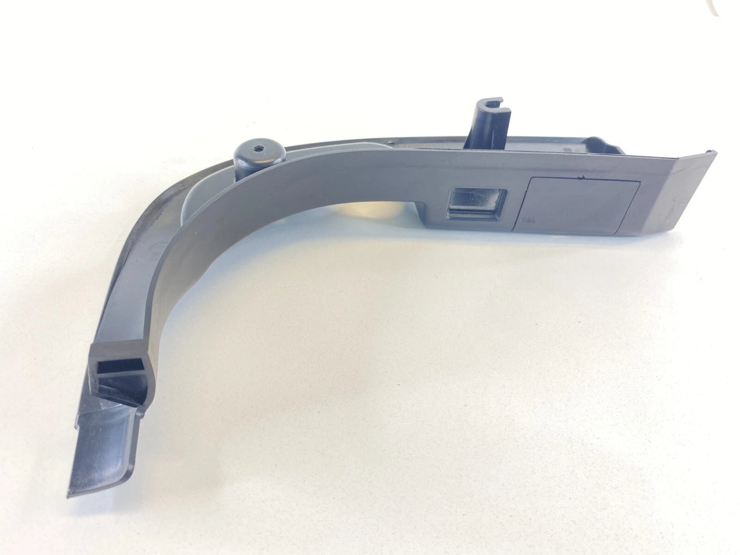 2004-2007 BMW 530I 525I FRONT LEFT DOOR KICK PANEL TRIM ASSY 51437135118 OEM