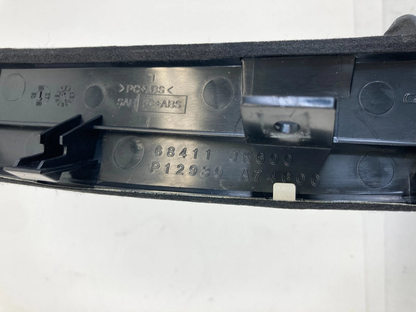 08 09 INFINITI G37 RIGHT PASSENGER DASH TRIM MOLDING PANEL COVER 68411-JK600 OEM