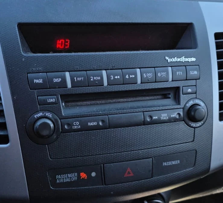 2012 MITSUBISHI OUTLANDER RADIO 6-CD CHANGER MP3 ROCKFORD FOSGATE OEM 8701A469