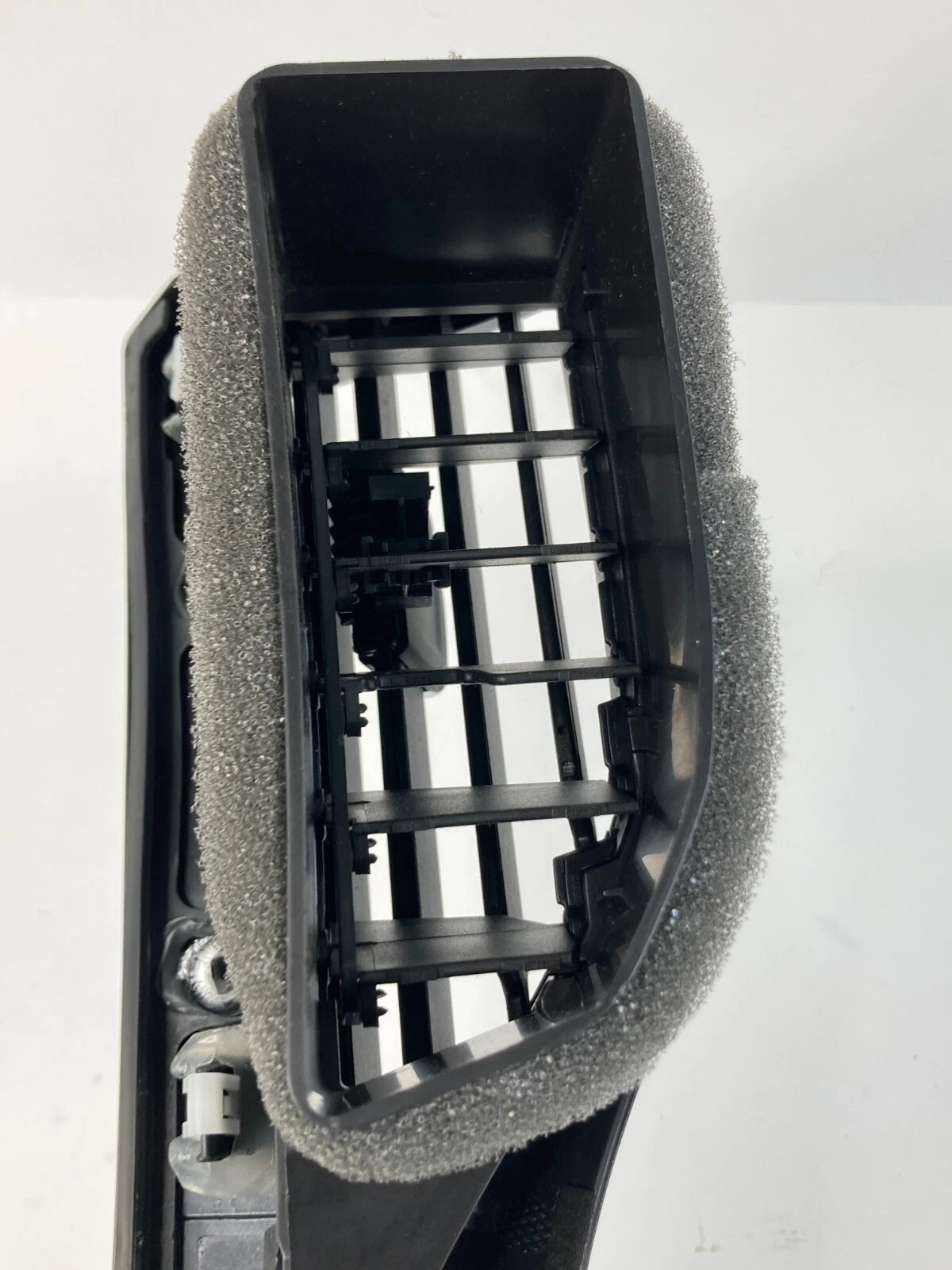 2013-2016 FORD FUSION DASH RIGHT SIDE AC AIR VENT GRILLE OUTLET DS73-F04338-B