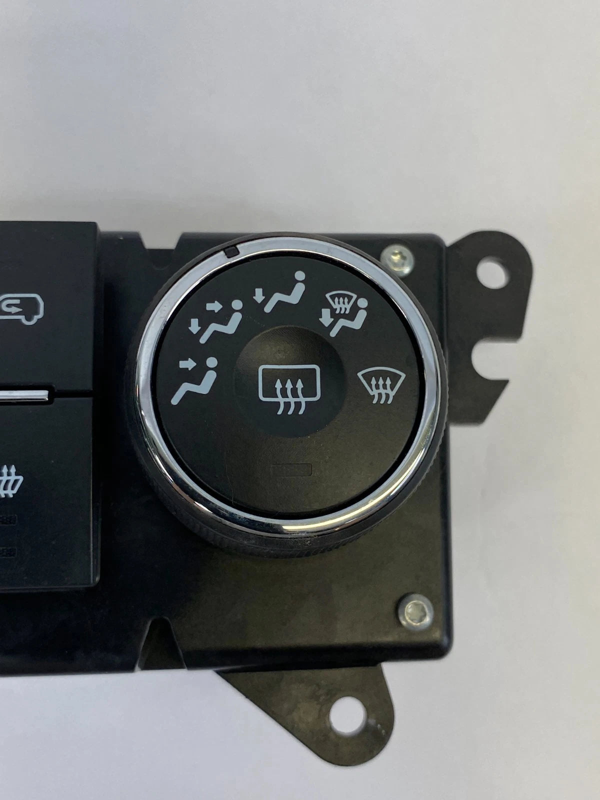 2007-2009 PONTIAC TORRENT A/C TEMPERATURE SWITCH CLIMATE CONTROL PANEL 25775620