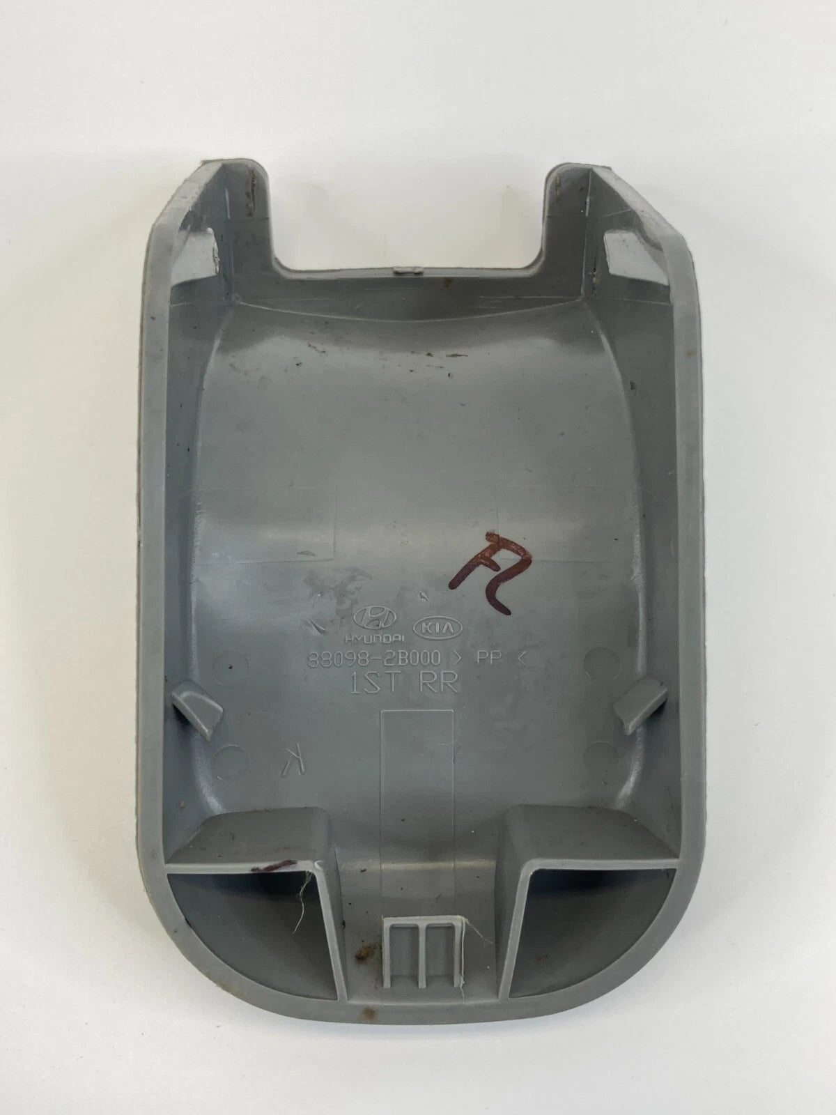07-09 HYUNDAI SANTA FE FRONT LEFT SEAT RAIL TRACK BOLT COVER 88098-2B000 OEM