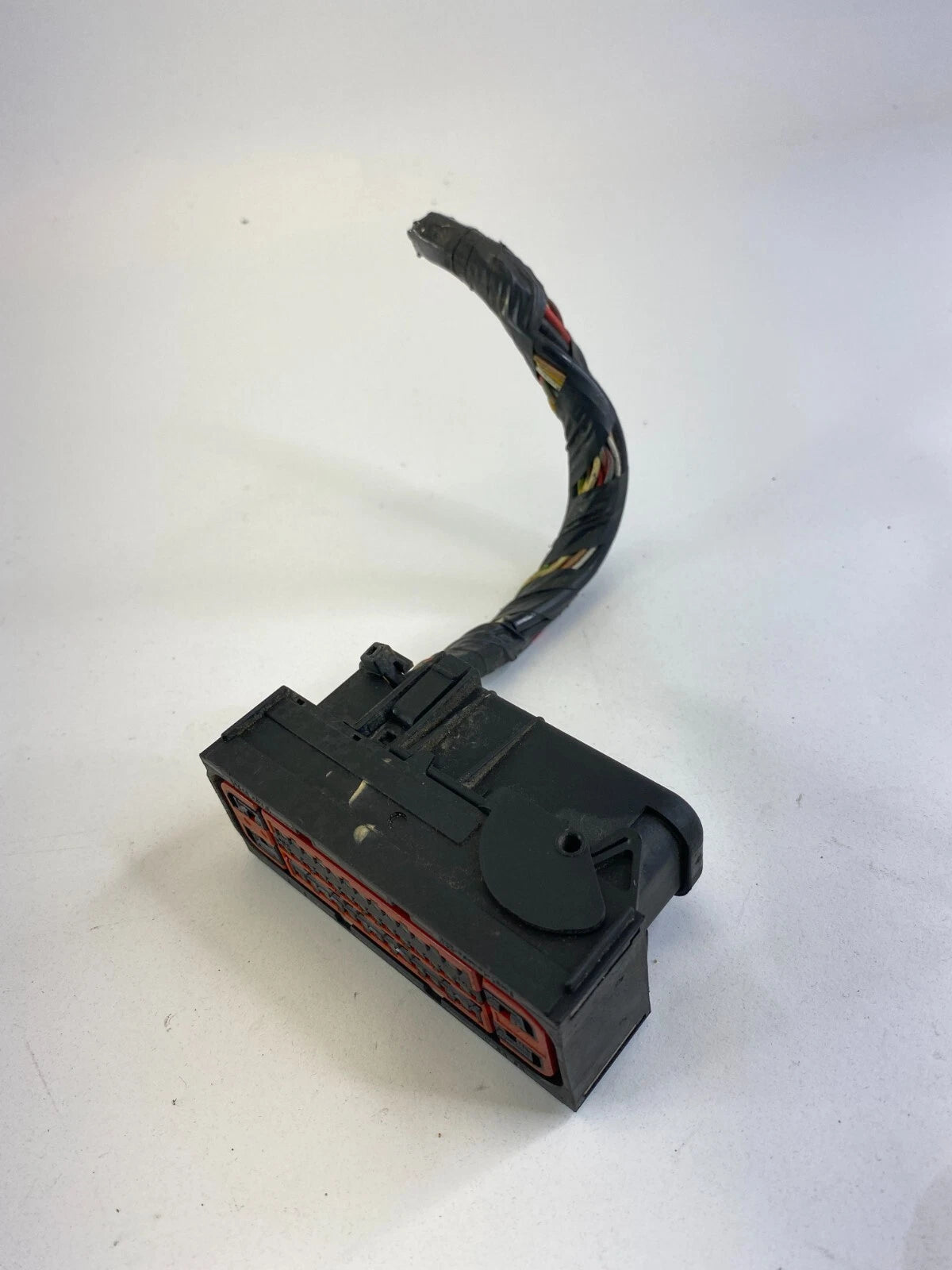 2004-2010 VOLVO S40 ABS ANTI LOCK BRAKE PUMP PIGTAIL PLUG CONNECTOR RELAY OEM