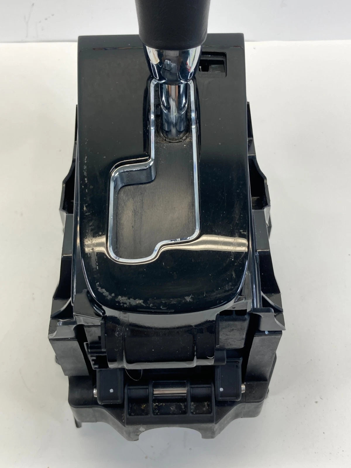 2011-2016 CHEVROLET CRUZE AUTOMATIC FLOOR GEAR SHIFTER LEVER ASSEMBLY