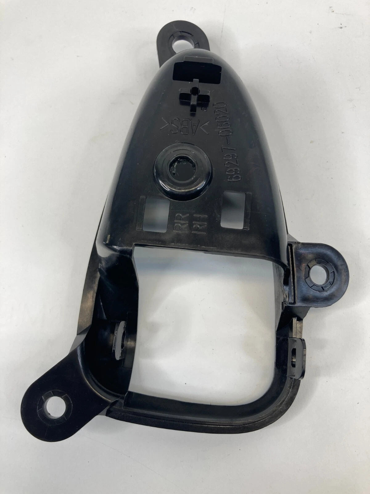 07-11 TOYOTA CAMRY REAR RIGHT SIDE INNER DOOR HANDLE COVER BEZEL 69297-06020 OEM