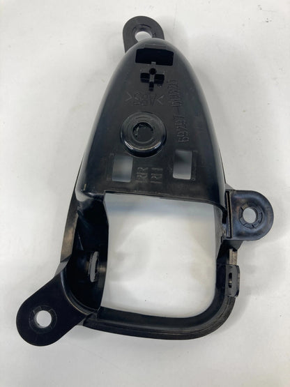 07-11 TOYOTA CAMRY REAR RIGHT SIDE INNER DOOR HANDLE COVER BEZEL 69297-06020 OEM