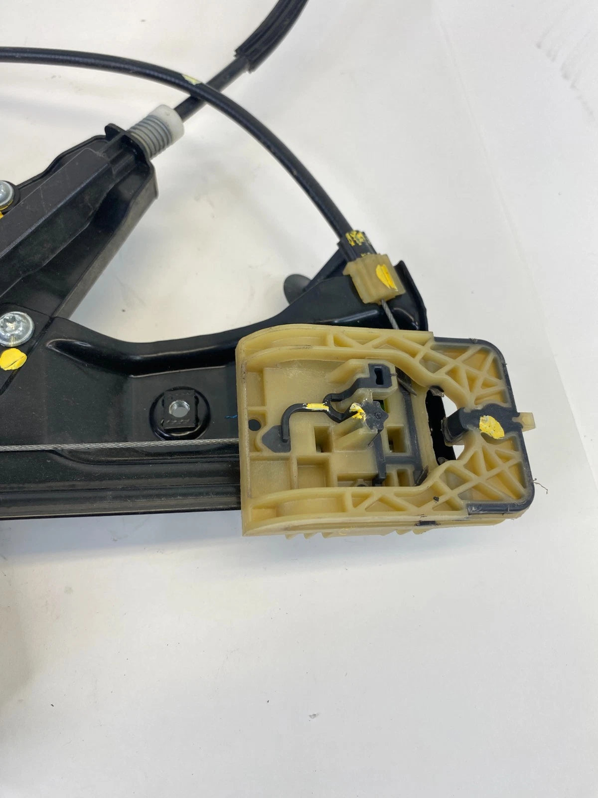 2012-2018 FORD FOCUS FRONT RIGHT SIDE WINDOW REGULATOR W/ MOTOR CM51-A23200-AB