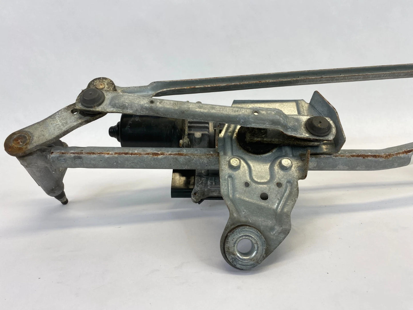 2009-2017 VW CC FRONT WINDSHIELD WIPER MOTOR LINKAGE TRANSMISSION OEM A5222-160