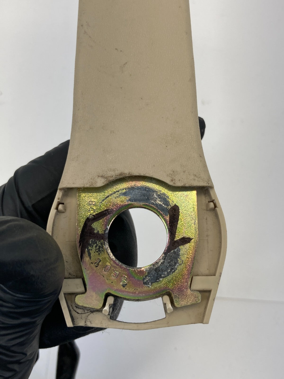 2001-2006 Lexus LS430 Front Left Driver Seat Belt Buckle E027603 OEM