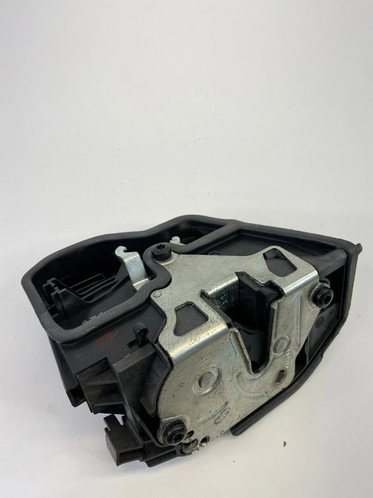2004-2007 BMW 530I REAR RIGHT SIDE DOOR LOCK LATCH RELEASE ACTUATOR 7167070 OEM