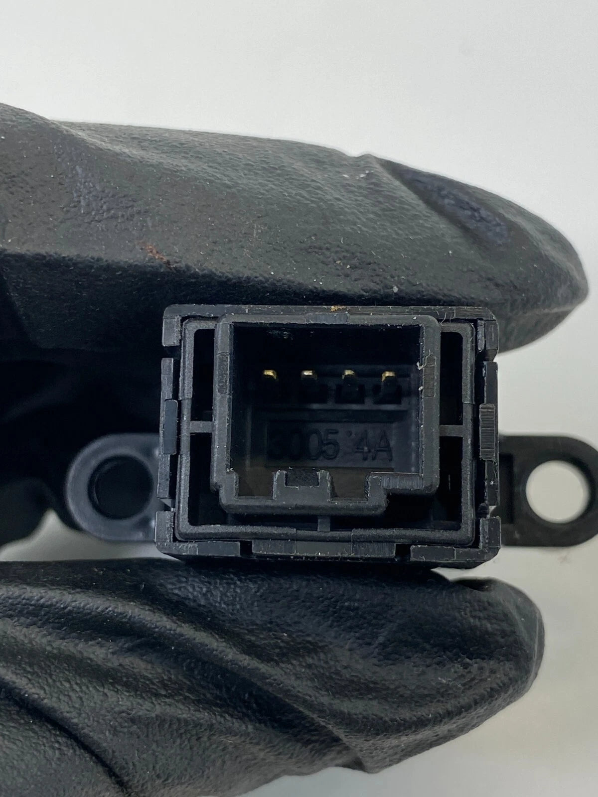 2007-2010 HYUNDAI ELANTRA SEDAN DASH TRIP ODOMETER CONTROL SWITCH BUTTON OEM