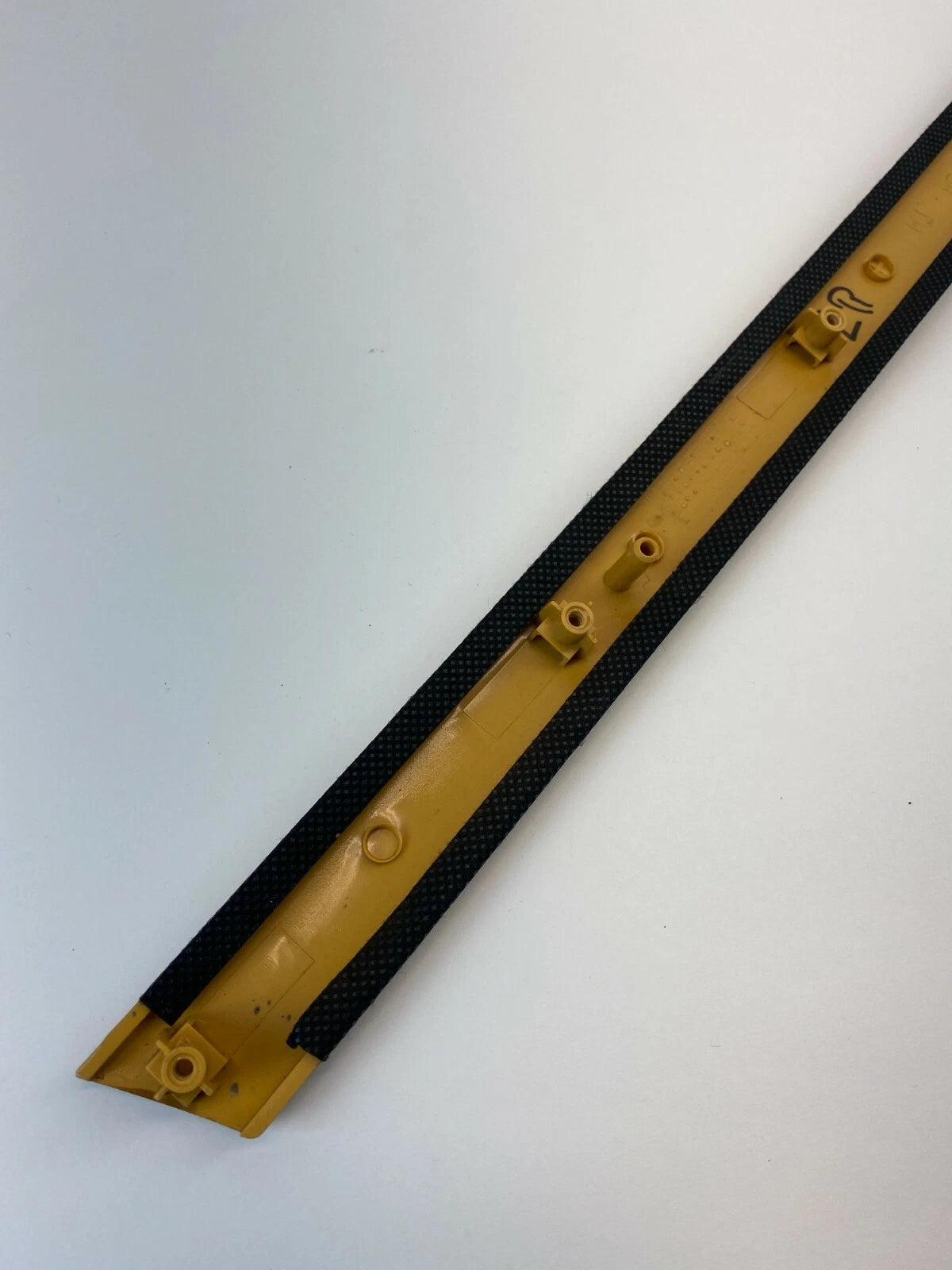 2004 2005 2006 KIA AMANTI REAR LEFT SIDE DOOR INTERIOR TRIM PANEL MOLDING OEM