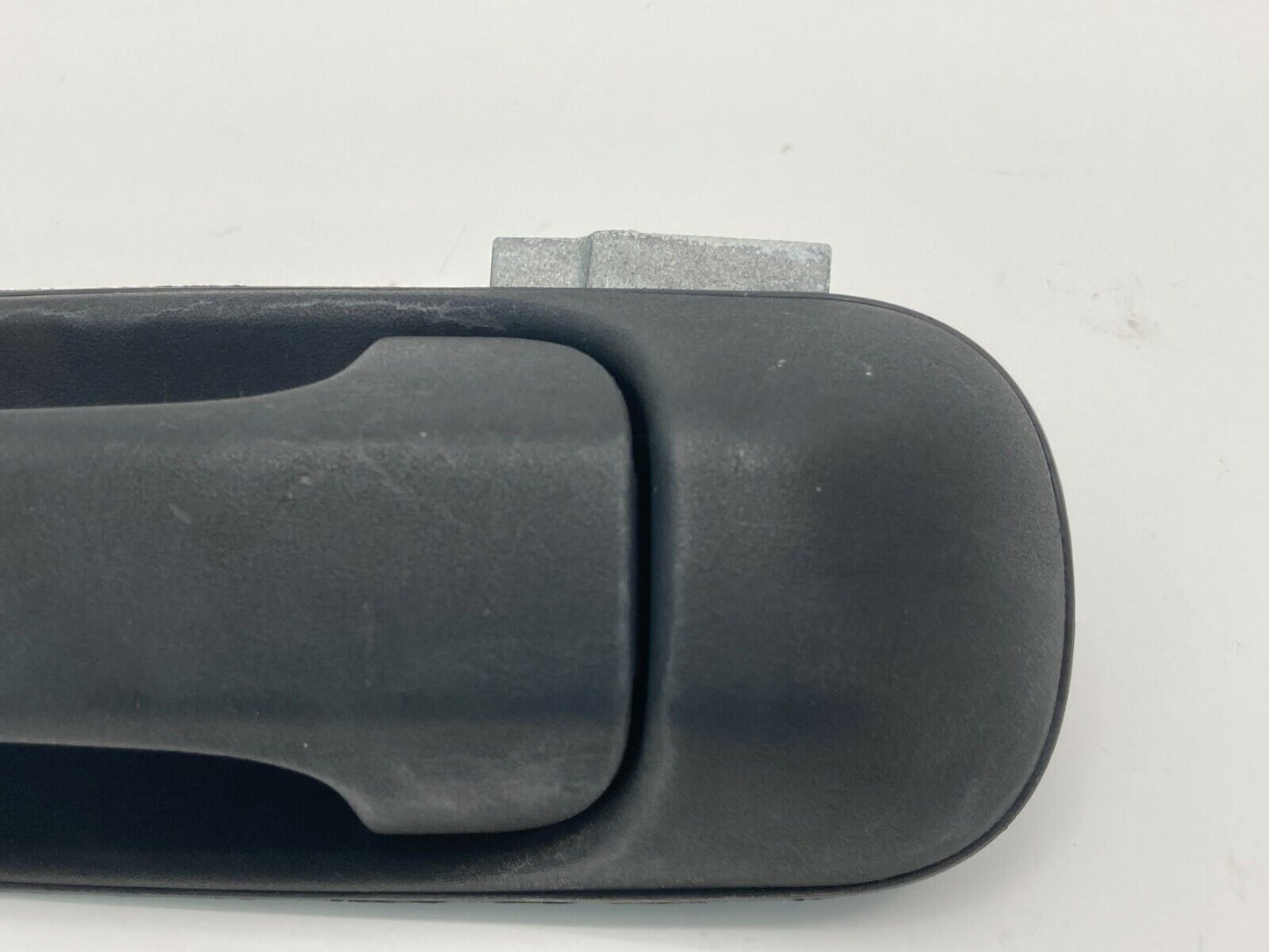 2002-2004 Jeep Grand Cherokee Laredo Rear Back Left Side Exterior Door Handle