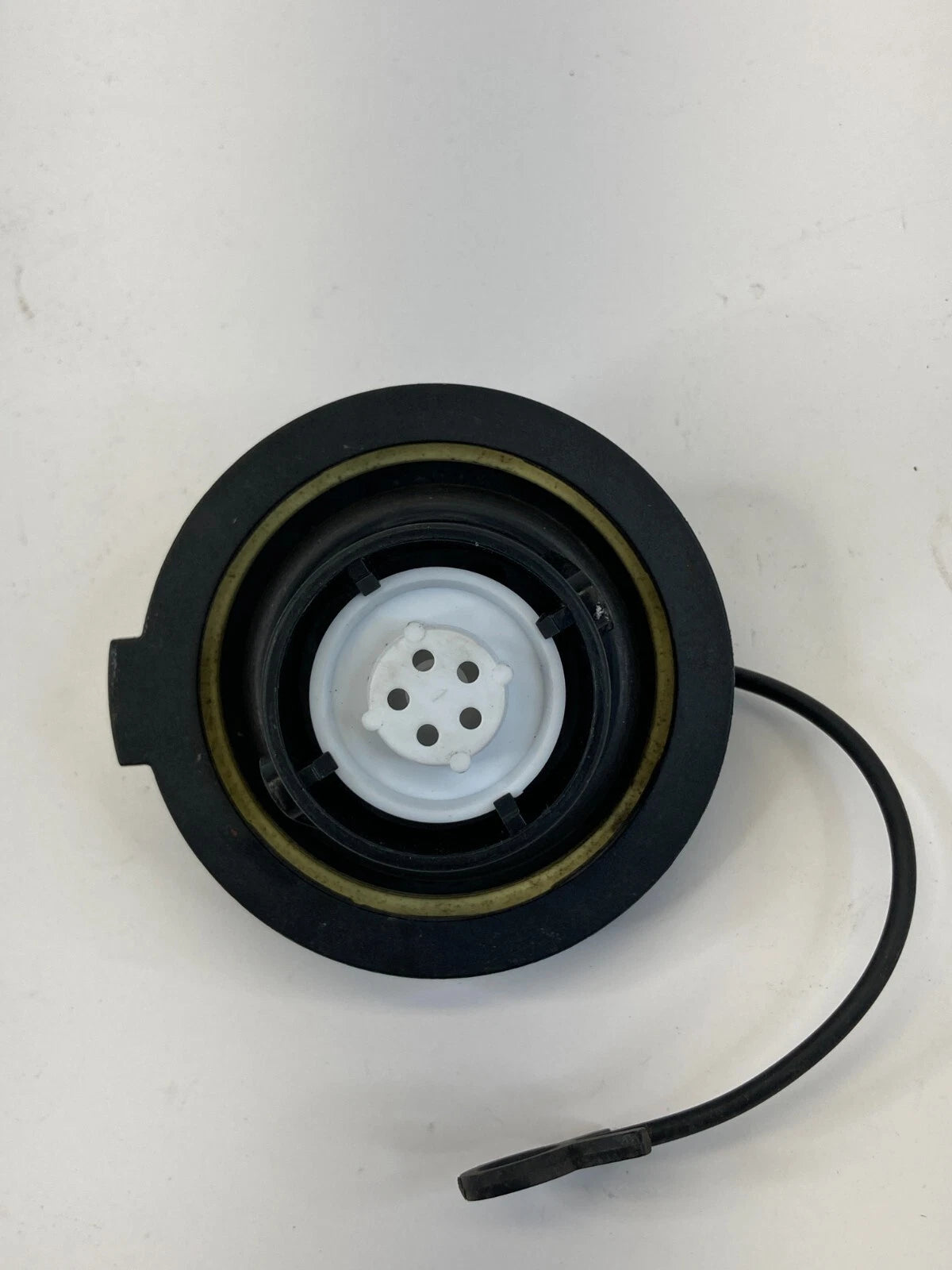 2000-2013 CHEVROLET IMPALA 2004-2012 COLORADO FUEL FILLER GAS LID CAP COVER OEM