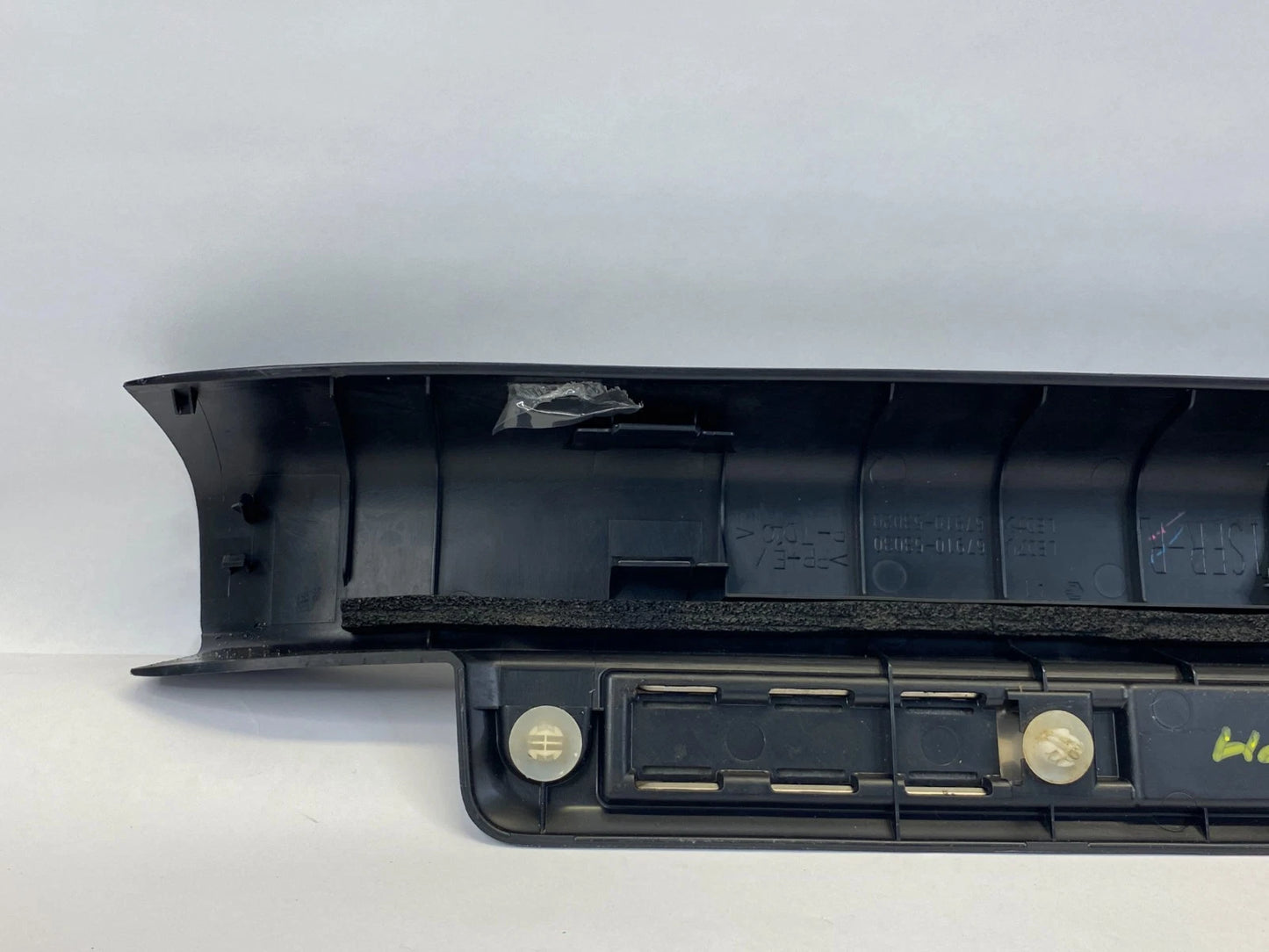 06-13 LEXUS IS250 FRONT RIGHT ILLUMINATED DOOR SILL SCUFF PLATE OEM 67910-53030