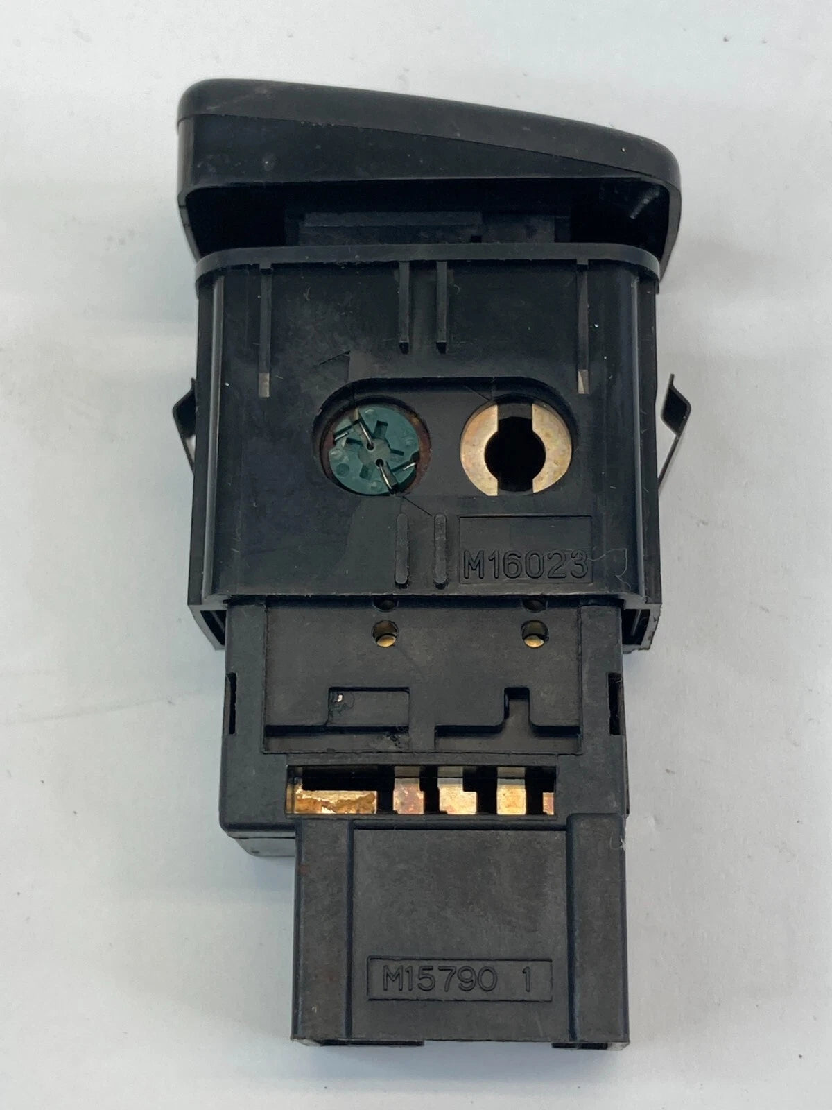 1999-2003 HONDA ODYSSEY LEFT DASH DASHBOARD TRACTION SWITCH BUTTON CONTROL OEM