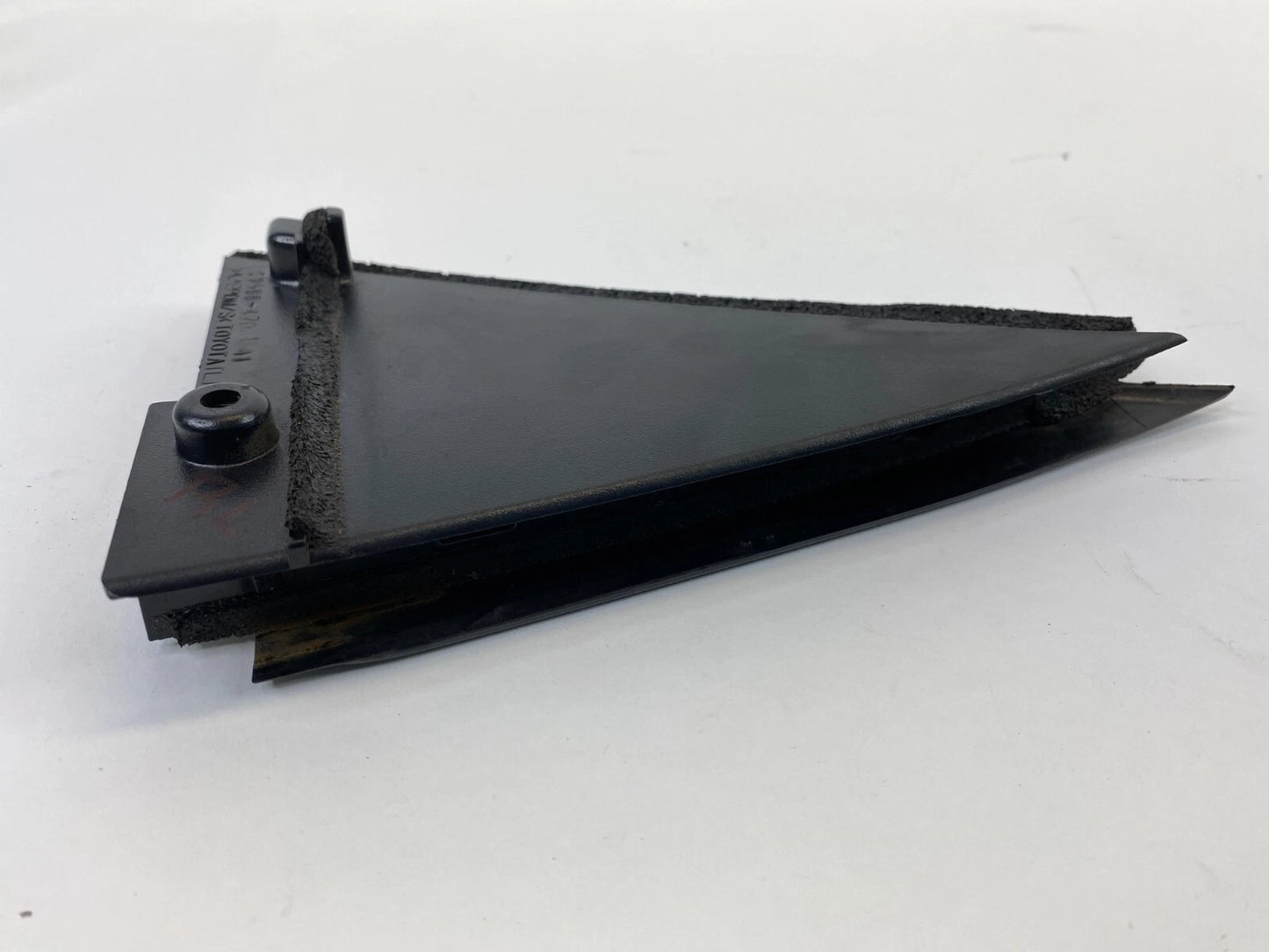 2004-2009 TOYOTA PRIUS REAR LEFT SIDE DOOR INTERIOR CORNER COVER 67488-47031 OEM