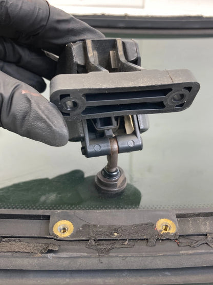 1997-2003 Ford F-150 Rear Right Extended Cab Quarter Window Glass F65B-1825700-A