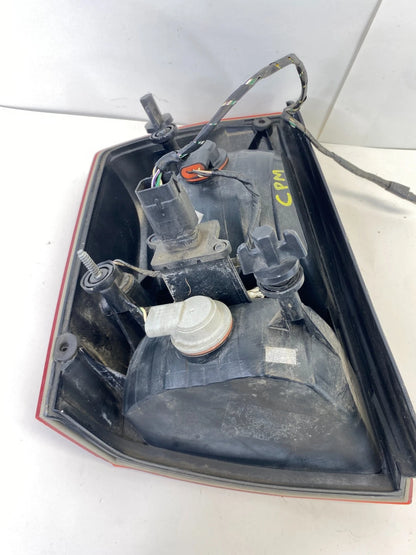 2005-2007 CHRYSLER 300 SEDAN REAR RIGHT PASSENGER TAIL LIGHT LAMP TAILLIGHT OEM