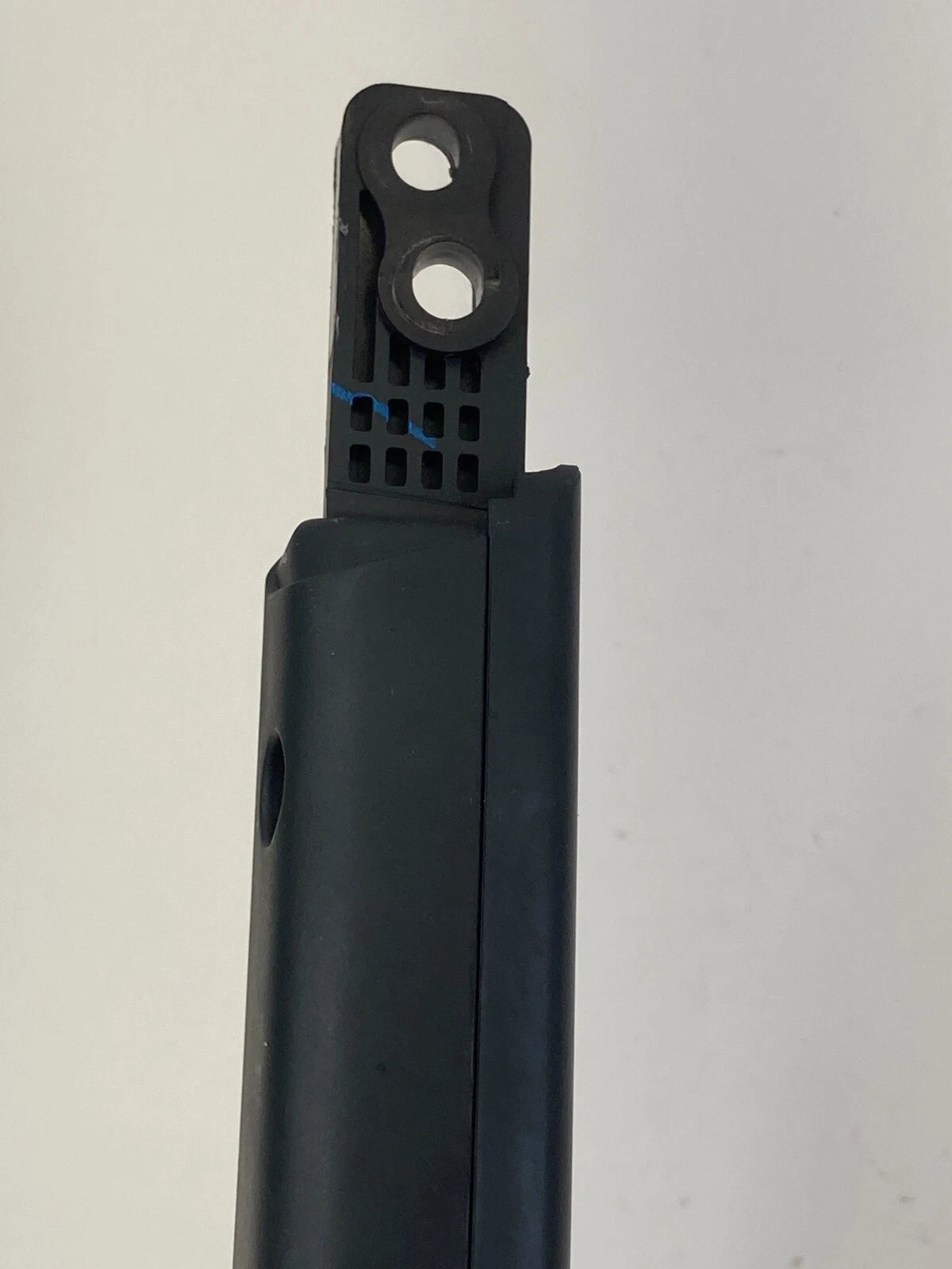 12-16 CHEVROLET SONIC HATCHBACK FRONT RIGHT SIDE DOOR WINDOW SWITCH W/ BEZEL OEM