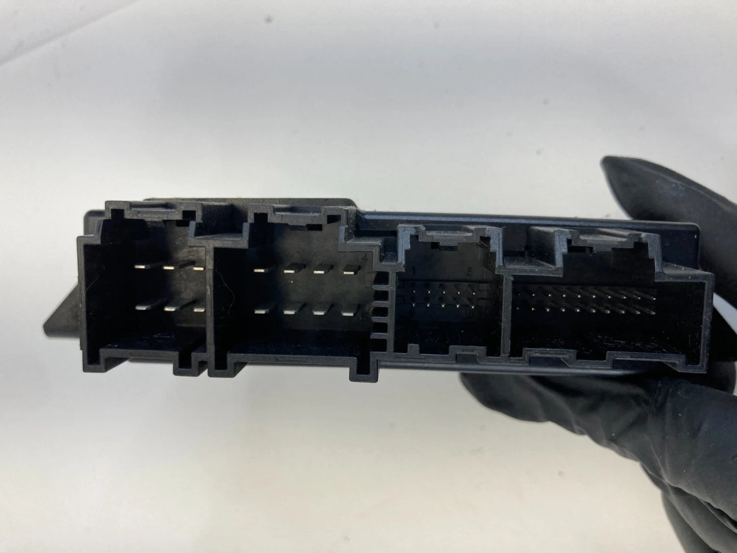 2009-2016 GMC ACADIA FRONT HEATED SEAT TEMPERATURE CONTROL MODULE OEM 25930651