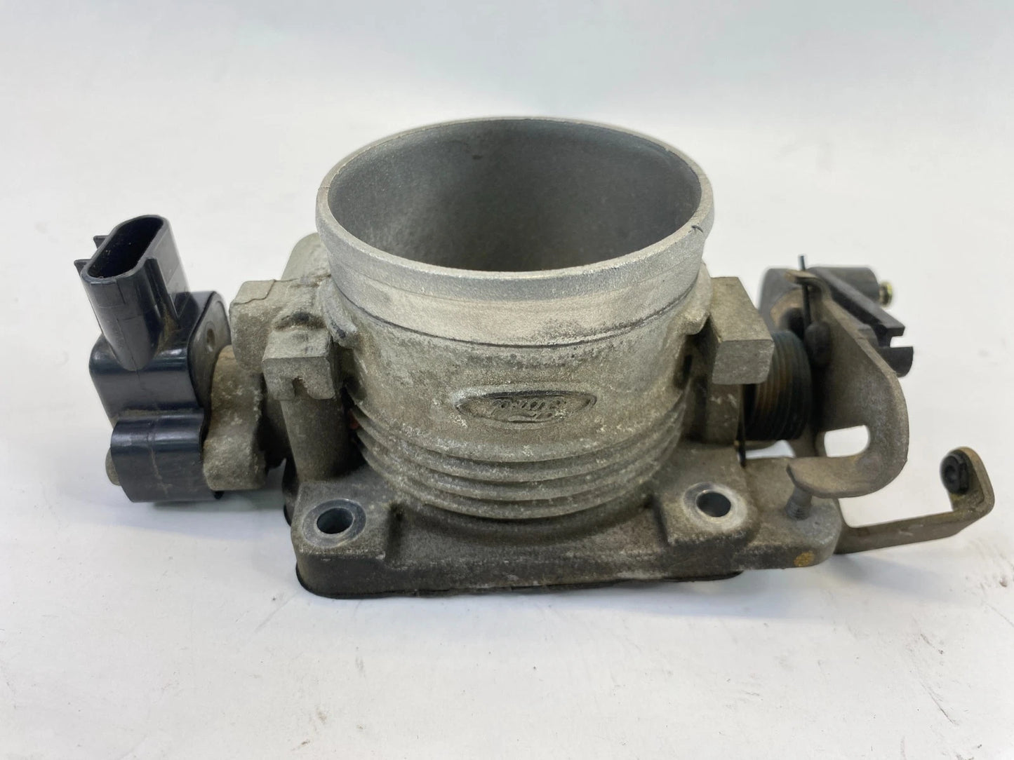 05-11 LINCOLN TOWN CAR CROWN VICTORIA 4.6L THROTTLE BODY THROTTLE VALVE ASSY OEM