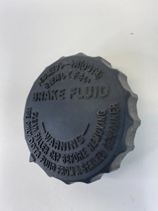 2004-2006 LEXUS LS430 4.3L BRAKE FLUID MASTER CYLINDER RESERVOIR CAP COVER OEM