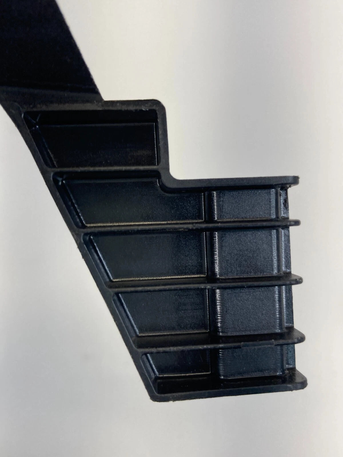 2006 2007 MERCEDES-BENZ ML 500 HANDLE FRAME BRACKET ON THE REAR RIGHT DOOR
