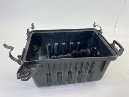 2007-2009 HYUNDAI SANTA FE 3.3L AIR INTAKE CLEANER BOX LOWER COVER 28112-2B000