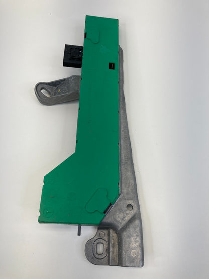 2006 Mercedes-Benz CLS500 Radio Antenna Amplifier Control Module A2198200689