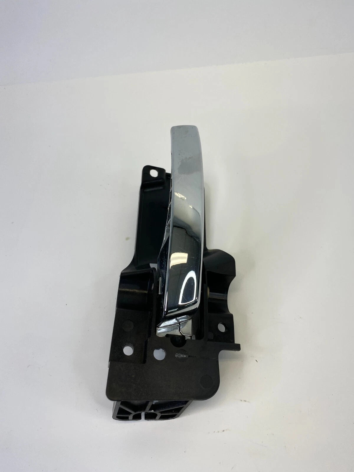 08-10 CHRYSLER TOWN & COUNTRY FRONT RIGHT SIDE INTERIOR DOOR HANDLE 05020798AC