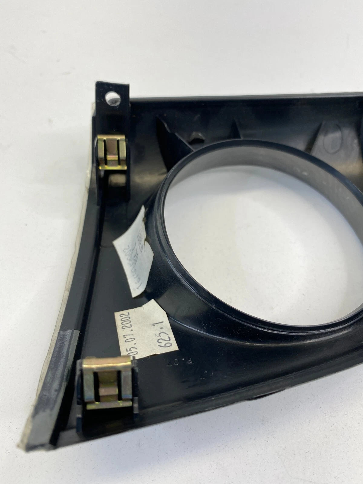 2002-2006 MINI COOPER DASH RIGHT PASSENGER AC AIR VENT TRIM SURROUND BEZEL RH