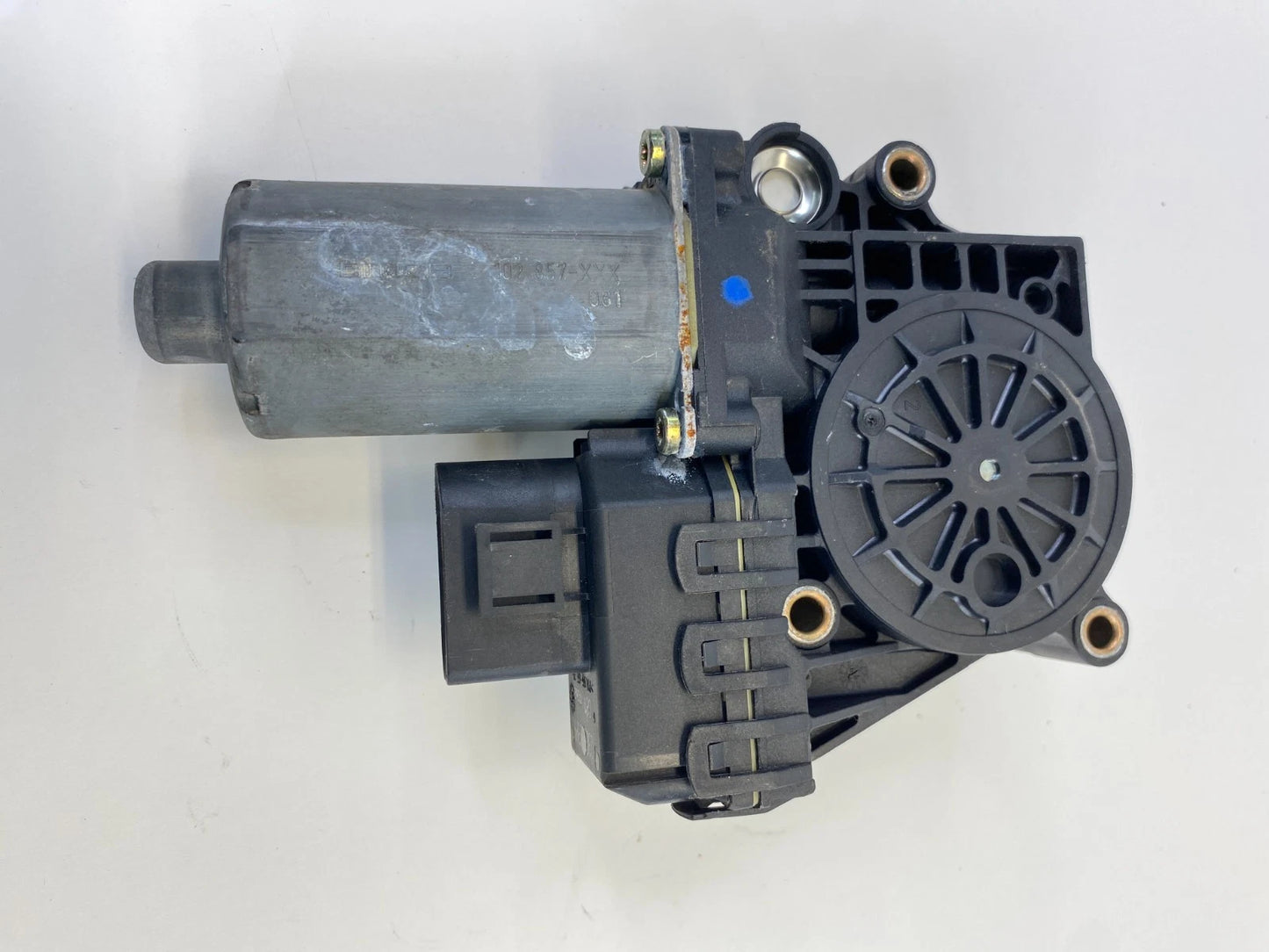 1998-2004 AUDI A6 QUATTRO REAR RIGHT SIDE DOOR POWER WINDOW MOTOR 0130821785 OEM