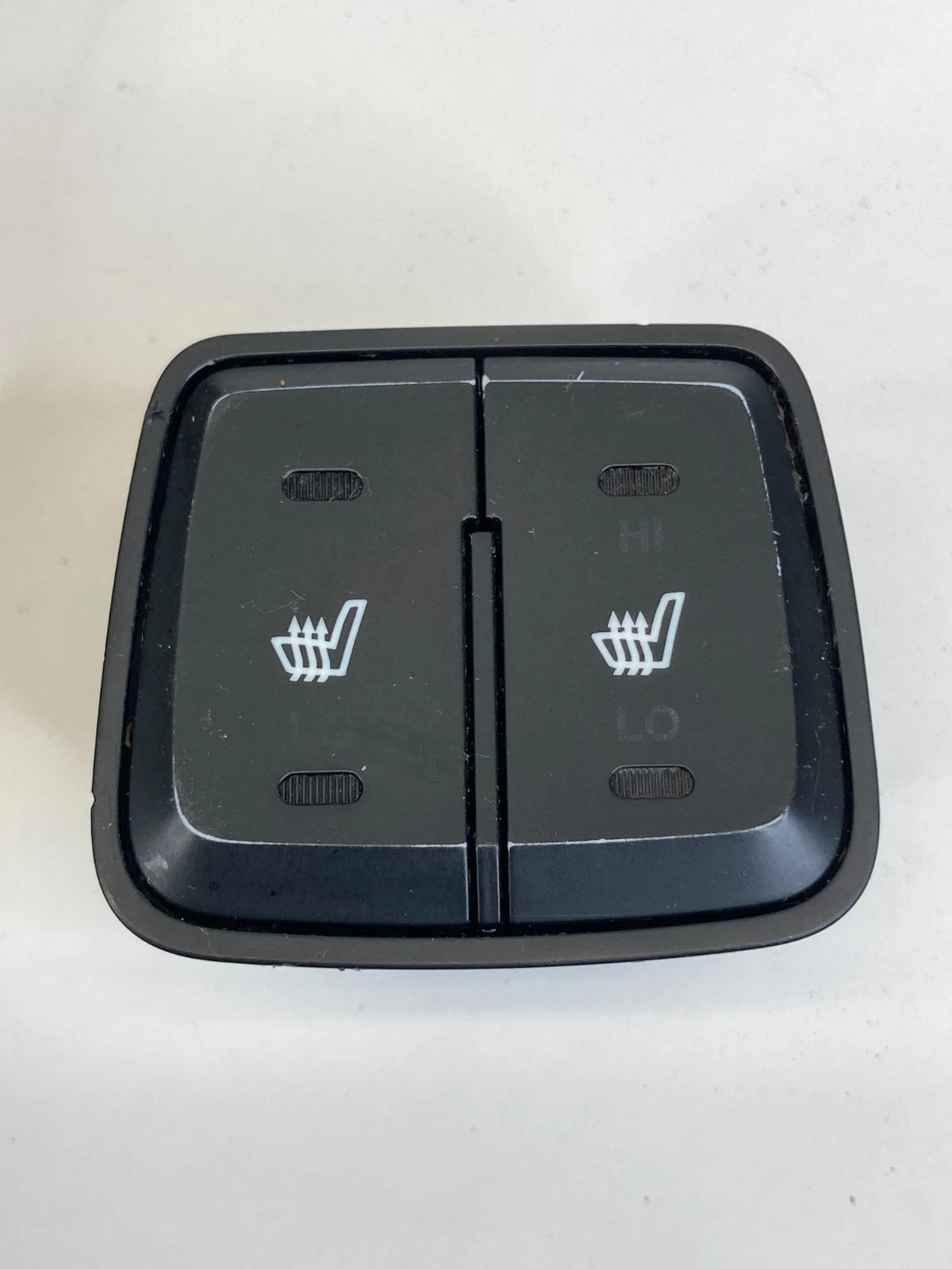 2011-2015 HYUNDAI SONATA FRONT CENTER CONSOLE SIDE SEAT HEATER SWITCH BUTTON