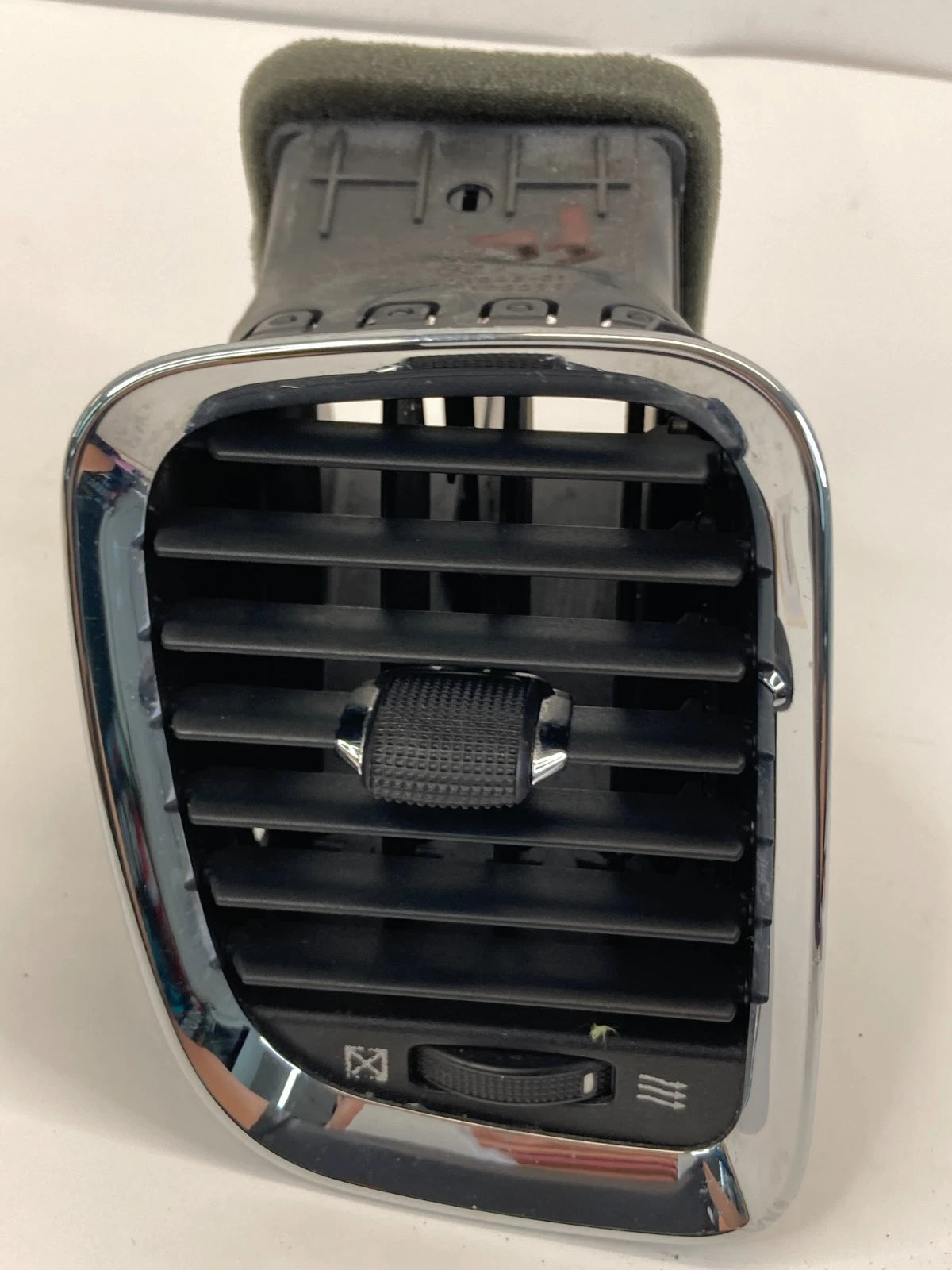 2011-2013 DODGE DURANGO DASH LEFT SIDE HEATER AIR VENT OUTLET GRILLE 00006043-01