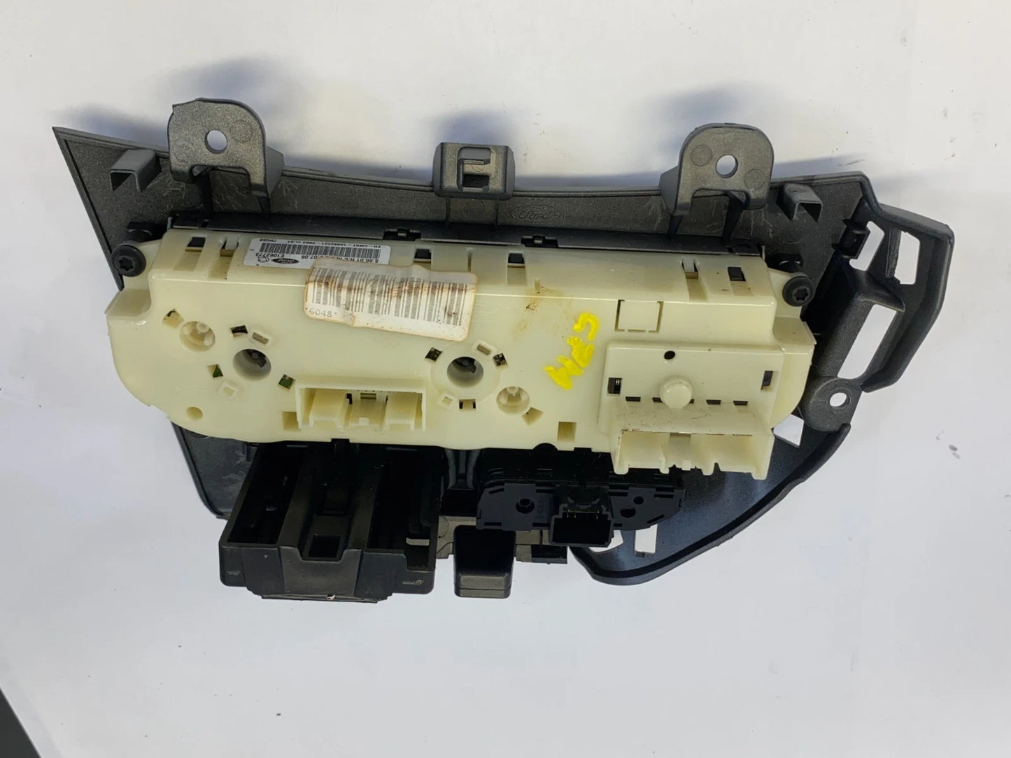 2012-2014 FORD FOCUS A/C CLIMATE CONTROL SWITCH PANEL WITH BEZEL CM5T19980AE