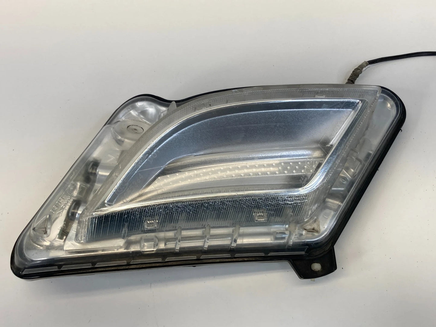 2011 2012 2013 Volvo S60 Front Right Side Marker Daytime Running Light OEM