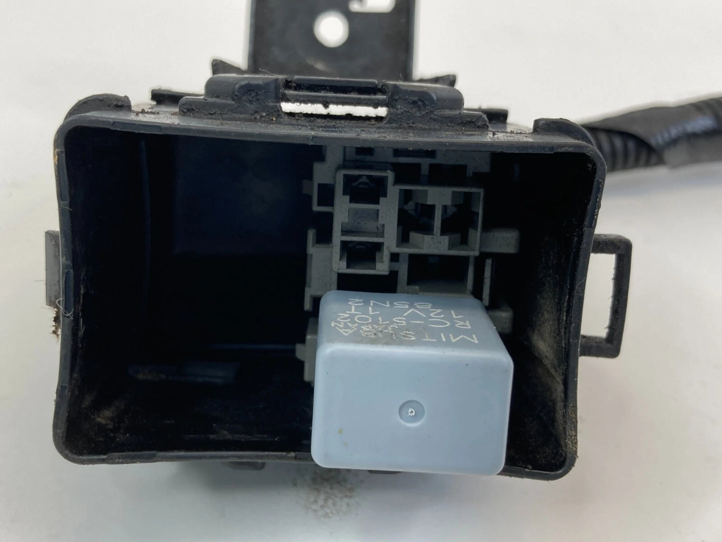 2008-2010 HONDA ODYSSEY 3.5L A/T ENGINE COMPARTMENT SMALL MULTI RELAY BOX UNIT