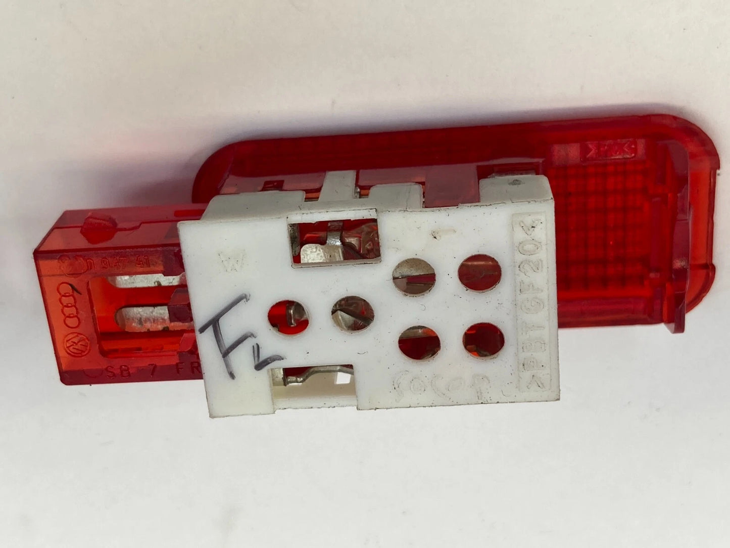 2006-2011 AUDI A6 FRONT LEFT DRIVE SIDE DOOR PANEL WARNING LIGHT LAMP RED