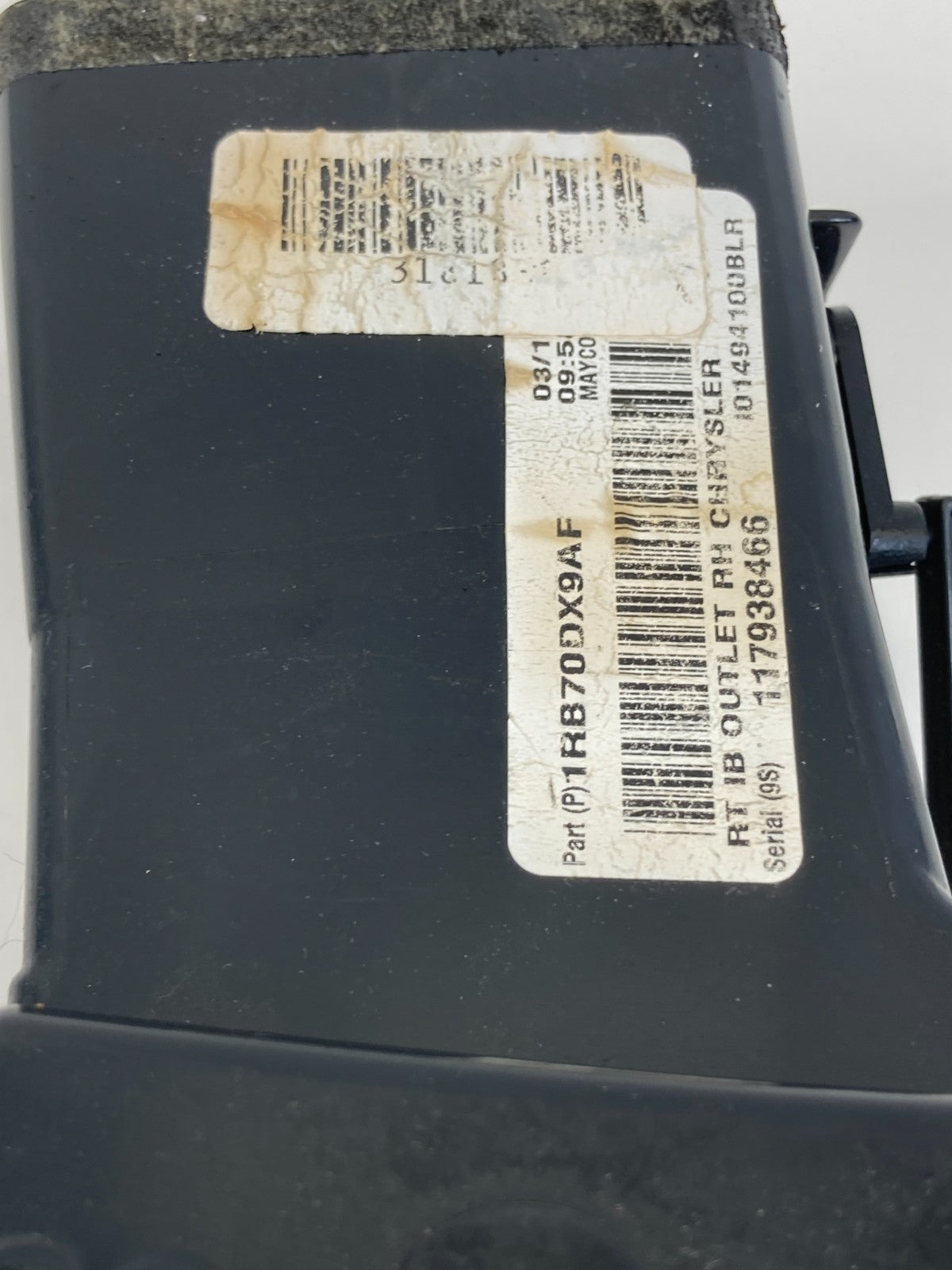 11-16 Chrysler Town & Country Right Center Dash AC Air Vent Outlet 1RB70DX9AF