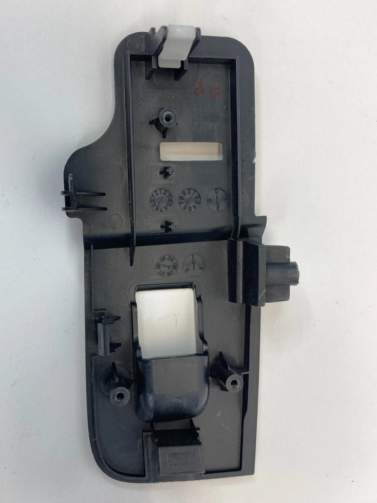 2004-2008 ACURA TL SDN REAR RIGHT WINDOW SWITCH COVER BEZEL TRIM 83700-SEPA-A010