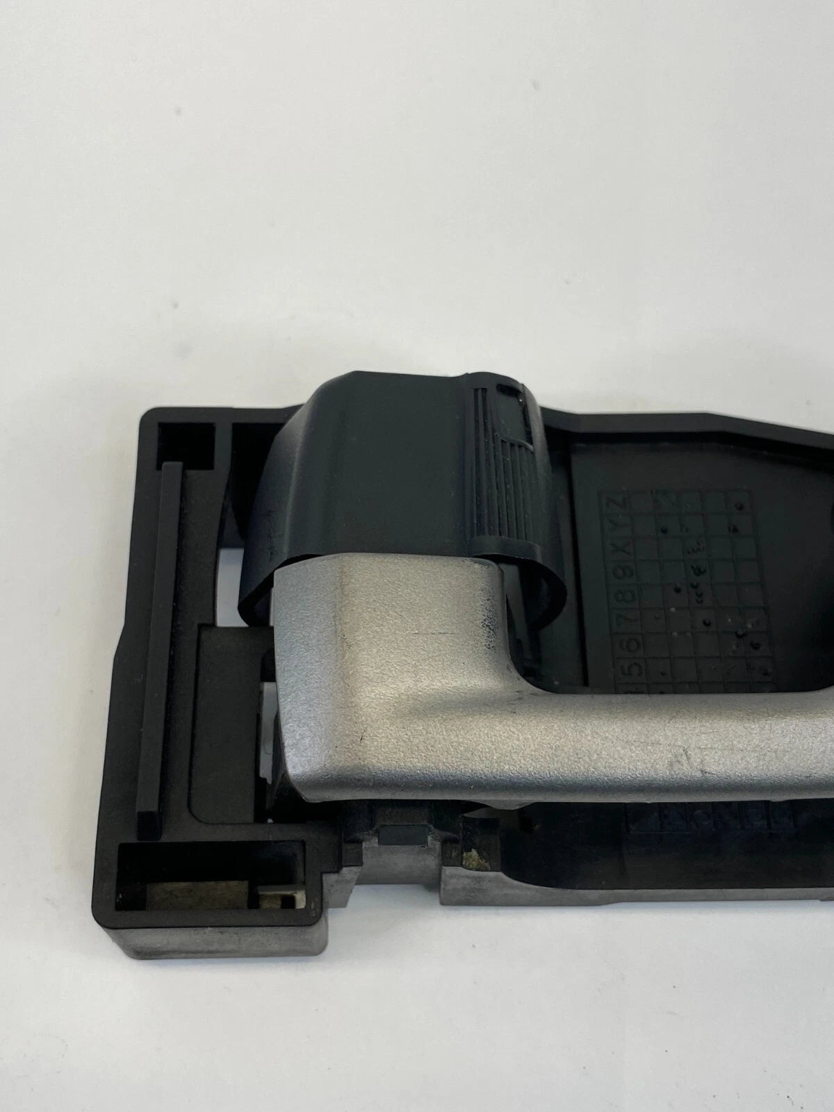 2008-2012 MITSUBISHI GALANT FRONT LEFT DRIVER SIDE INTERIOR DOOR HANDLE MR970139