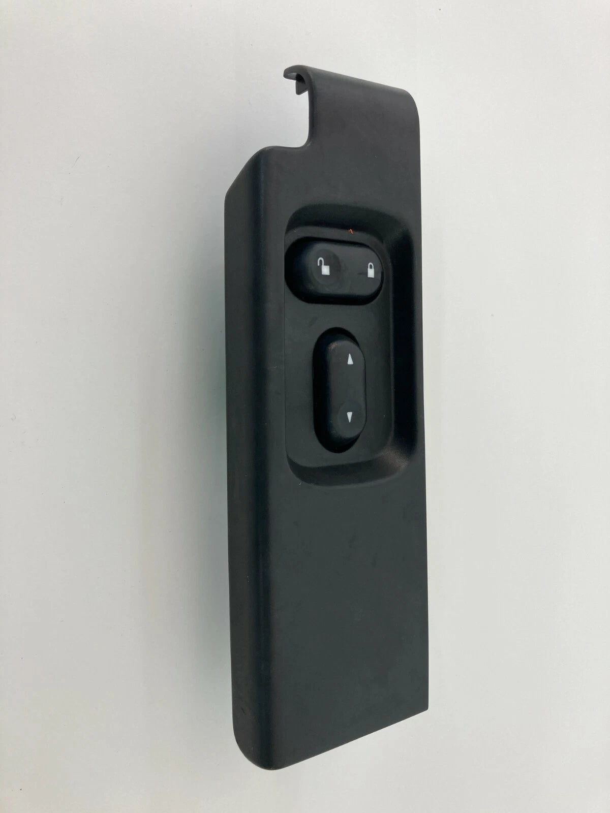 2004 2005 LAND ROVER FRONT RIGHT PASSENGER SIDE WINDOW LOCK BUTTON SWITCH OEM